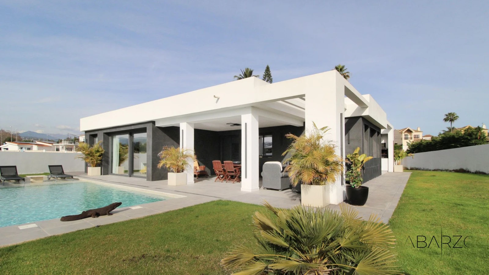Nowoczesna willa przy plaży w San Pedro de Alcantara z basenem i ogrodem — interior, Guadalmina Baja, San Pedro de Alcántara (5 of 22)