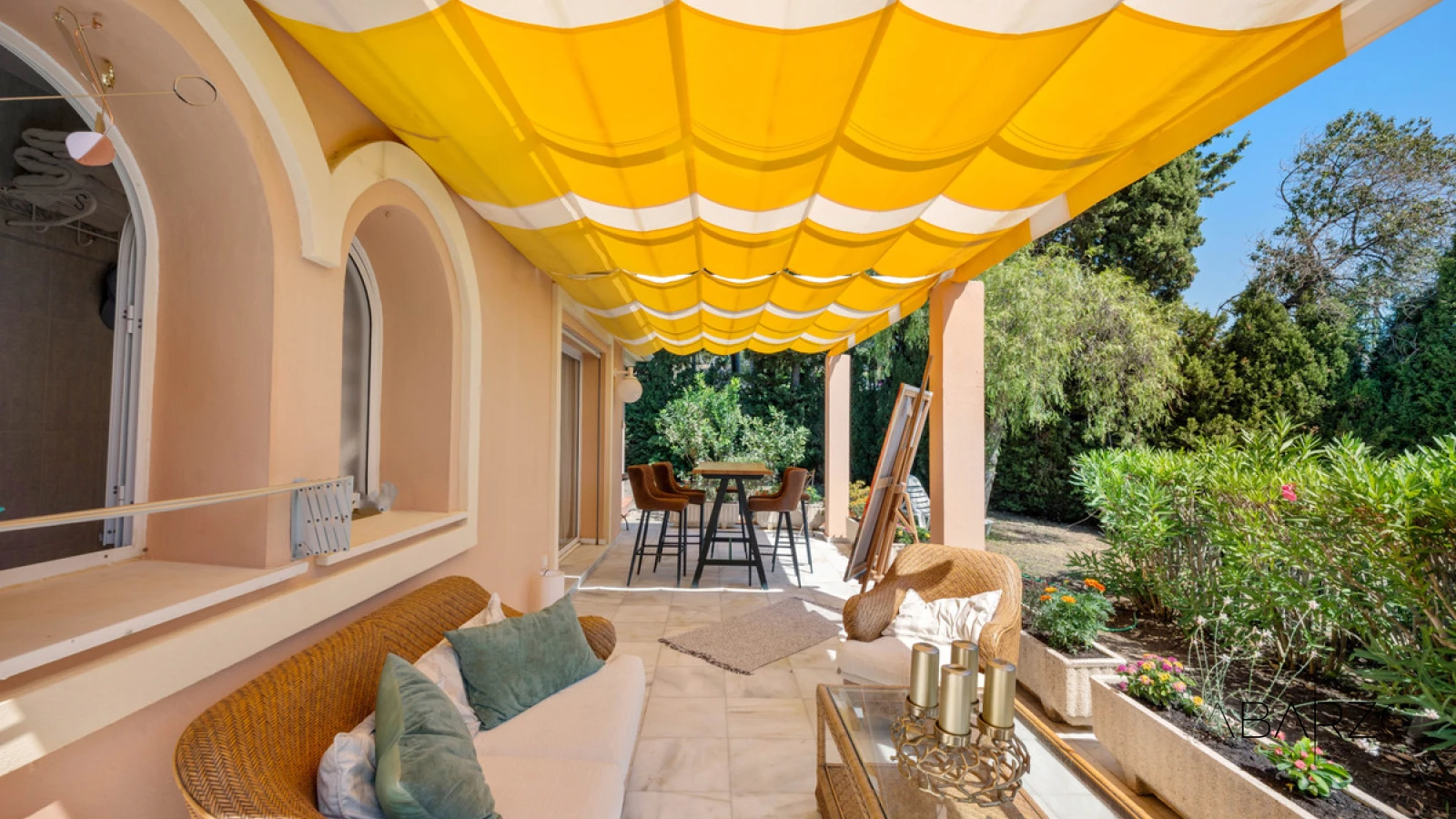Villa for sale in Elviria with panoramic Mediterranean sea views — interior, Marbella East, Marbella (30 of 49)