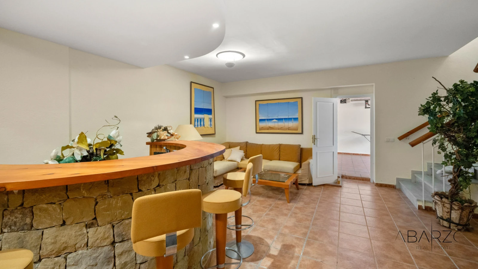 Villa for sale in Elviria with panoramic Mediterranean sea views — interior, Marbella East, Marbella (28 of 49)