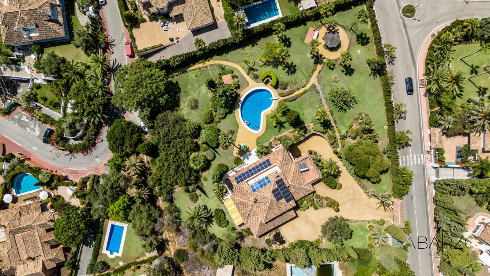 Villa for sale in Elviria with panoramic Mediterranean sea views — interior, Marbella East, Marbella (44 of 49)