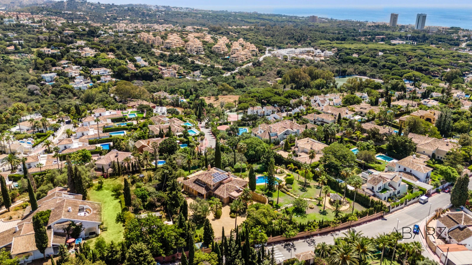 Villa for sale in Elviria with panoramic Mediterranean sea views — interior, Marbella East, Marbella (45 of 49)