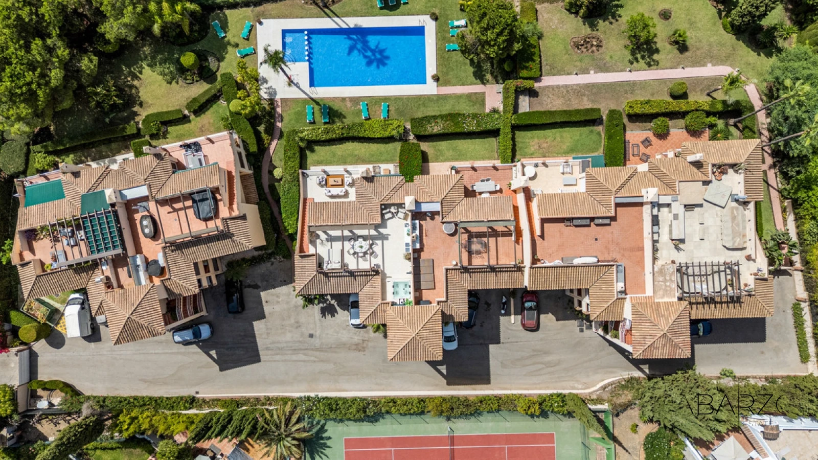 Renovated penthouse duplex with sea views in Nueva Andalucía, Marbella — interior, Nueva Andalucía, Marbella (32 of 35)