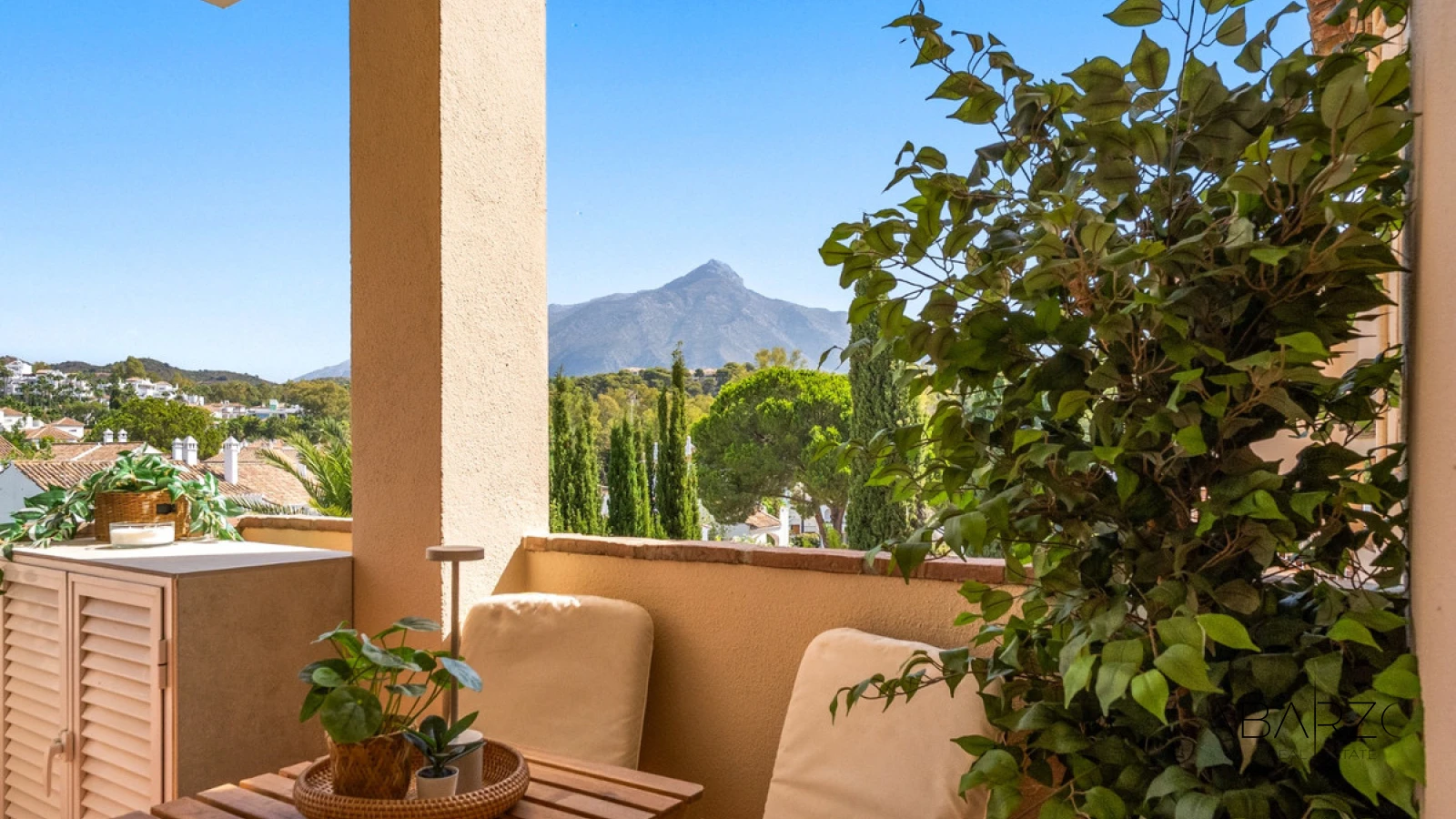 Renovated penthouse duplex with sea views in Nueva Andalucía, Marbella — interior, Nueva Andalucía, Marbella (22 of 35)