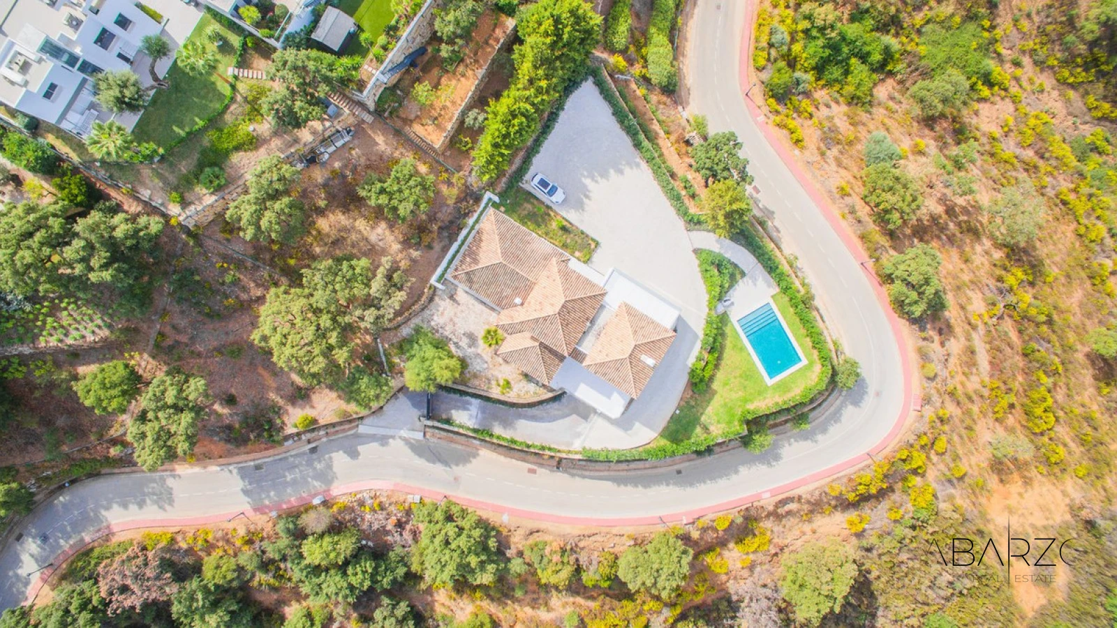 Casa moderna en La Mairena con vistas panorámicas y gran parcela — interior, Marbella East, Marbella (47 of 47)