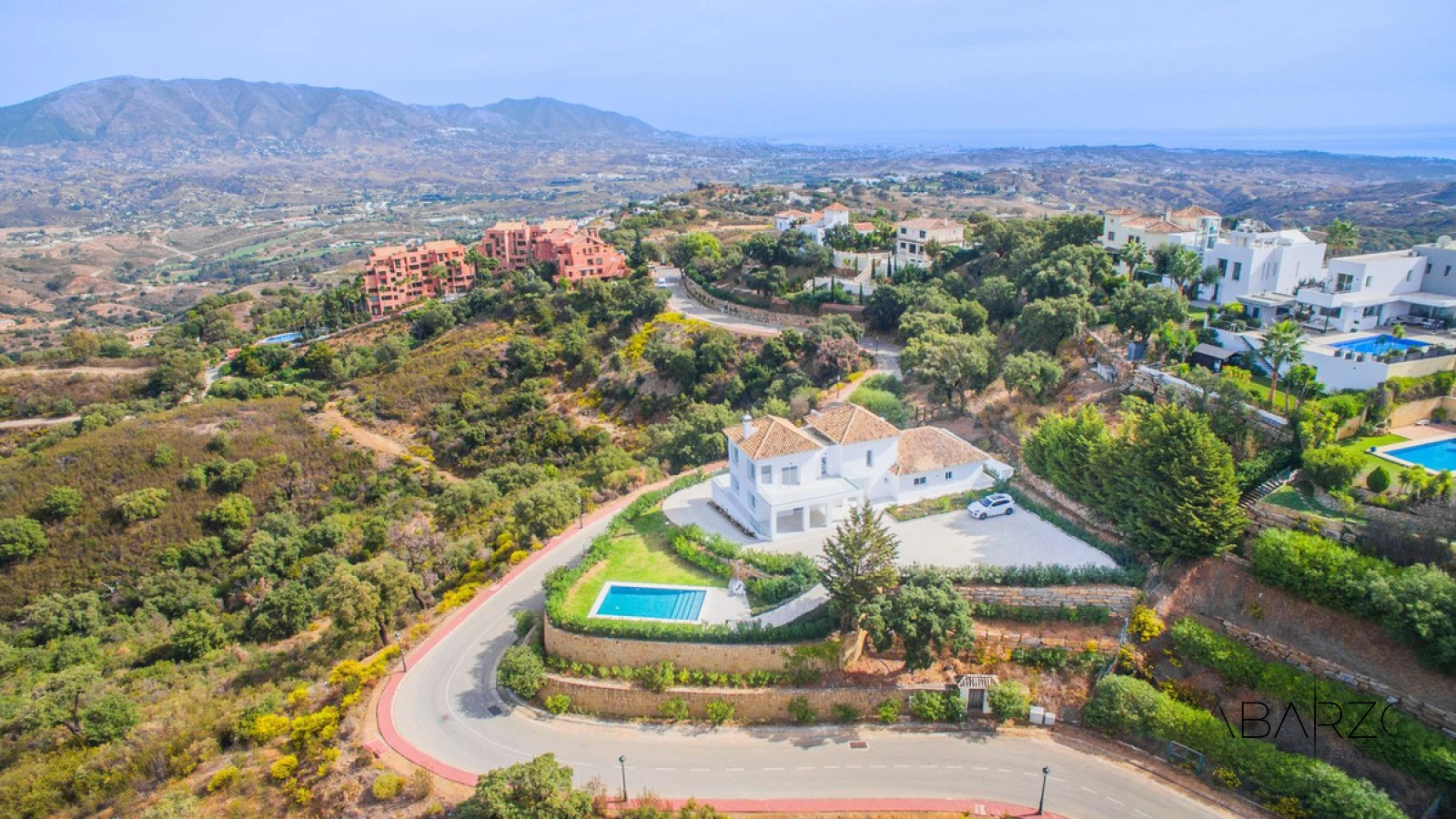 Casa moderna en La Mairena con vistas panorámicas y gran parcela — interior, Marbella East, Marbella (45 of 47)