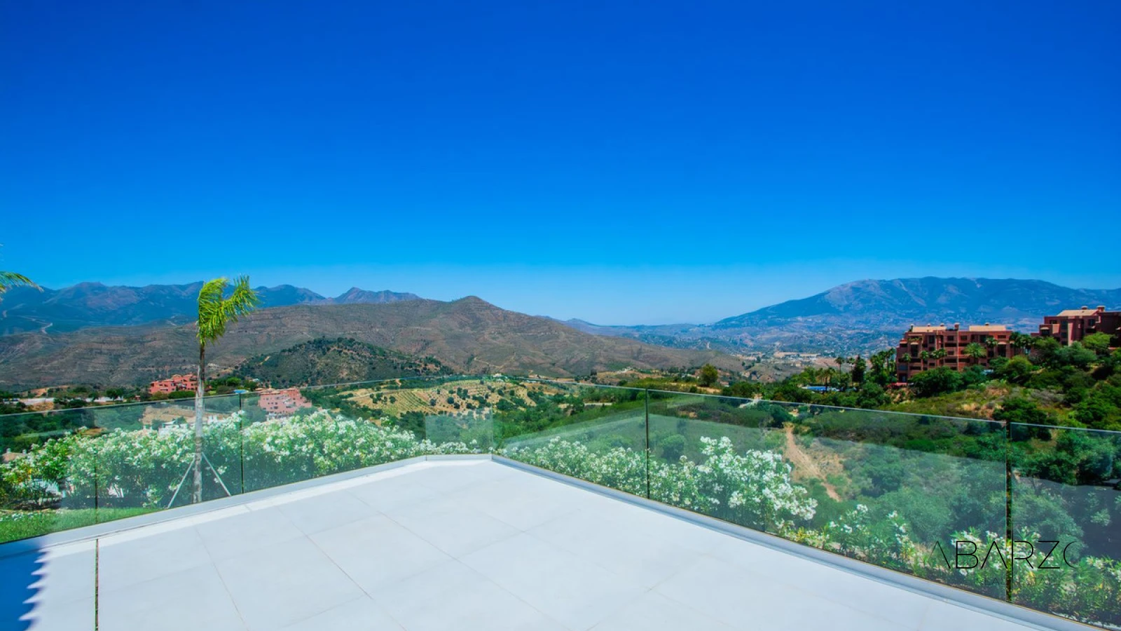Casa moderna en La Mairena con vistas panorámicas y gran parcela — interior, Marbella East, Marbella (33 of 47)