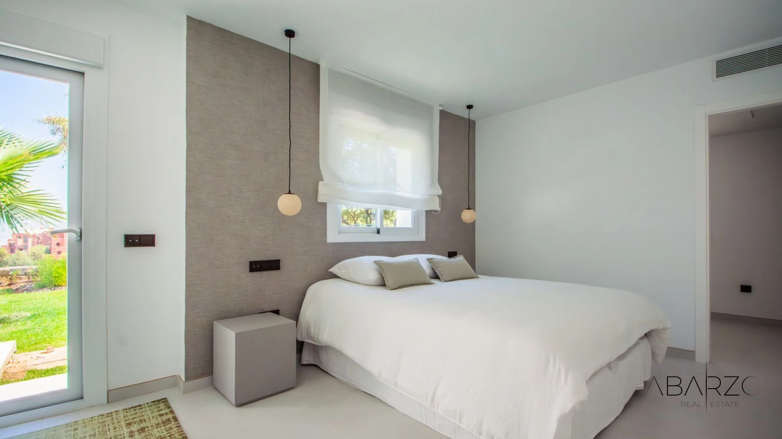 Casa moderna en La Mairena con vistas panorámicas y gran parcela — interior, Marbella East, Marbella (14 of 47)