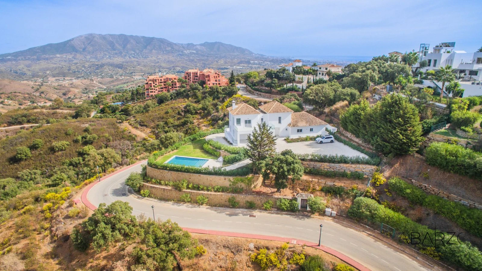 Casa moderna en La Mairena con vistas panorámicas y gran parcela — interior, Marbella East, Marbella (40 of 47)