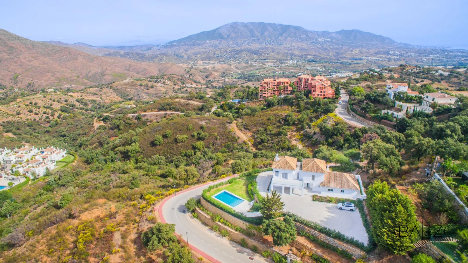 Casa moderna en La Mairena con vistas panorámicas y gran parcela — interior, Marbella East, Marbella (46 of 47)