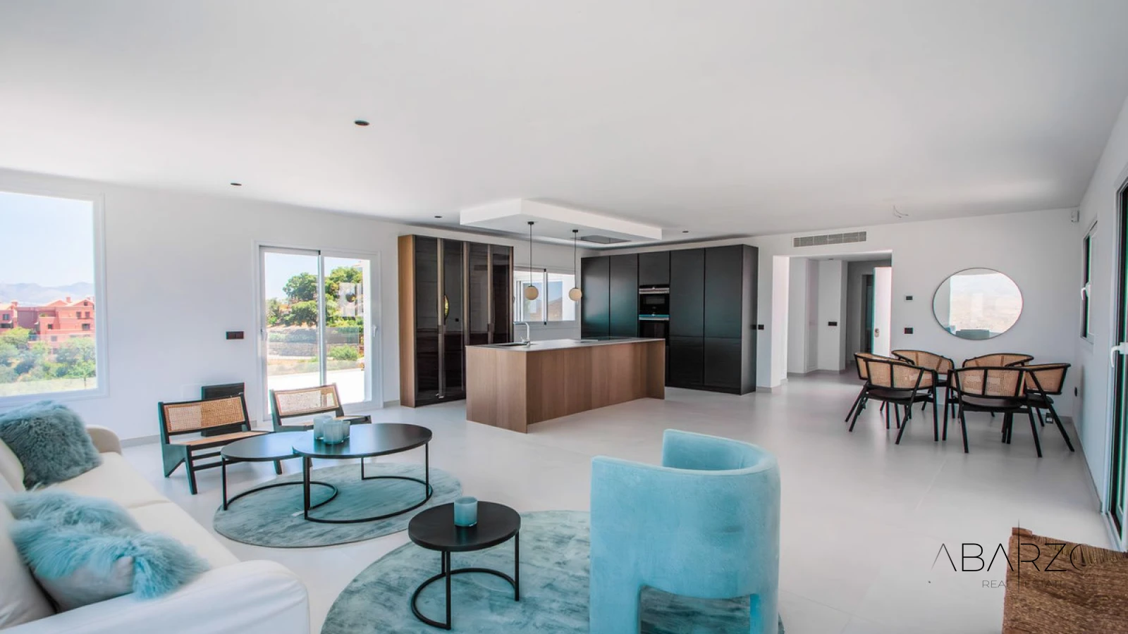 Casa moderna en La Mairena con vistas panorámicas y gran parcela — interior, Marbella East, Marbella (6 of 47)