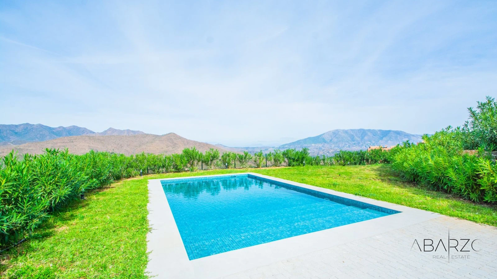 Casa moderna en La Mairena con vistas panorámicas y gran parcela — interior, Marbella East, Marbella (36 of 47)