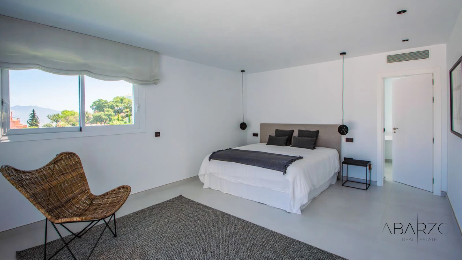 Casa moderna en La Mairena con vistas panorámicas y gran parcela — interior, Marbella East, Marbella (12 of 47)
