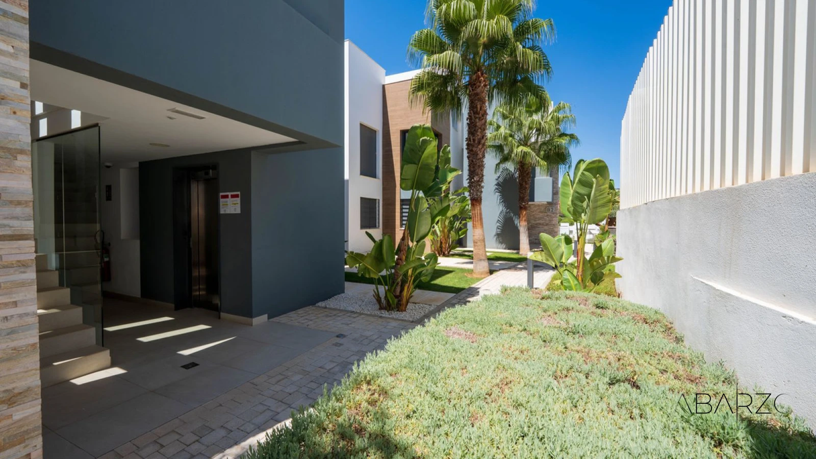 Duplex Apartment with Terraces and Resort Facilities in Cabopino, Marbella — interior, Marbella East, Marbella (42 of 47)