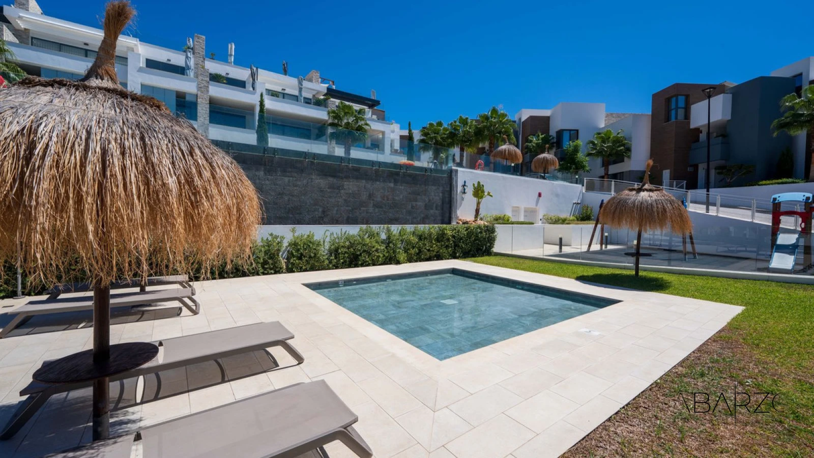 Duplex Apartment with Terraces and Resort Facilities in Cabopino, Marbella — interior, Marbella East, Marbella (38 of 47)