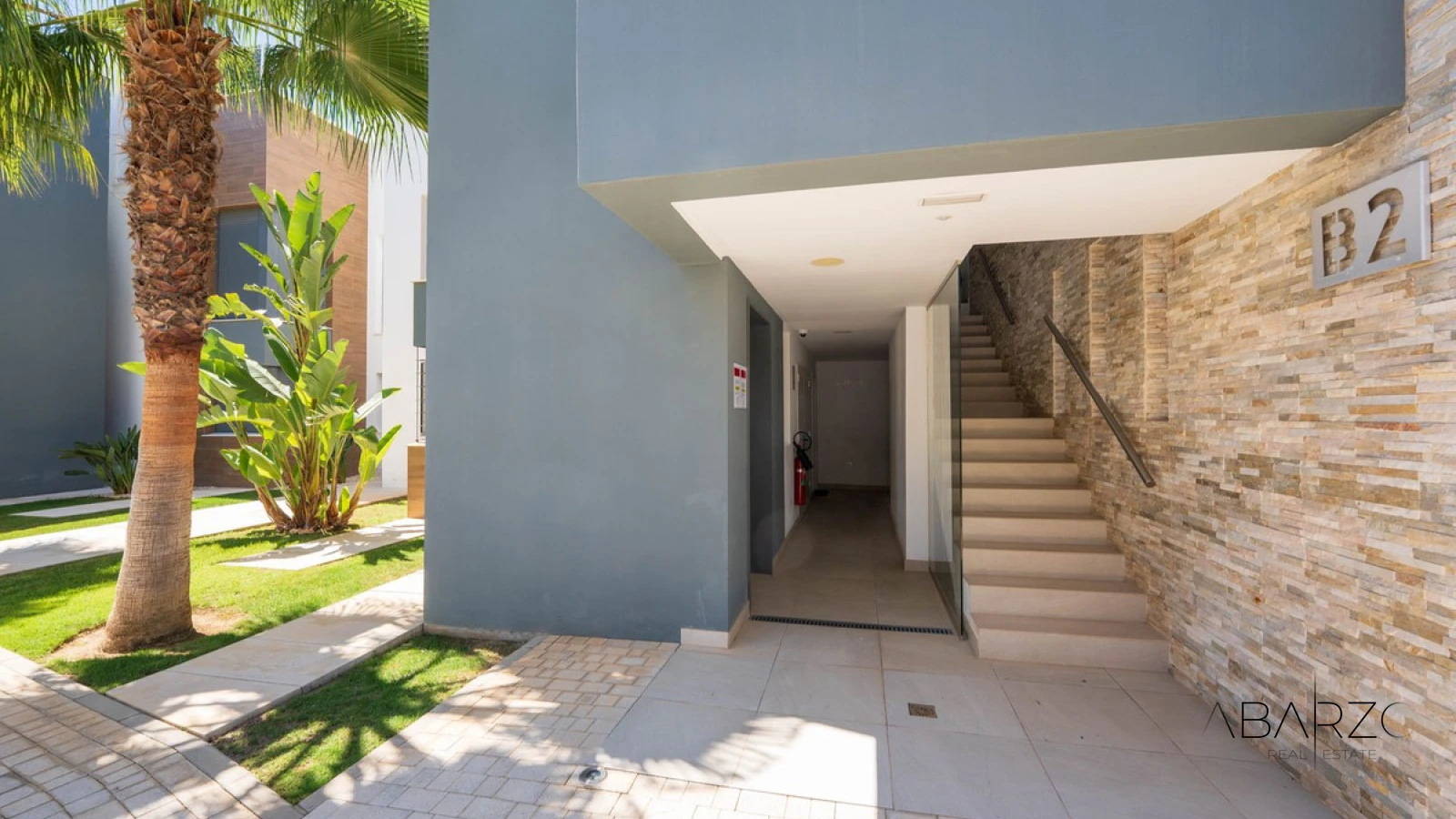 Duplex Apartment with Terraces and Resort Facilities in Cabopino, Marbella — interior, Marbella East, Marbella (43 of 47)