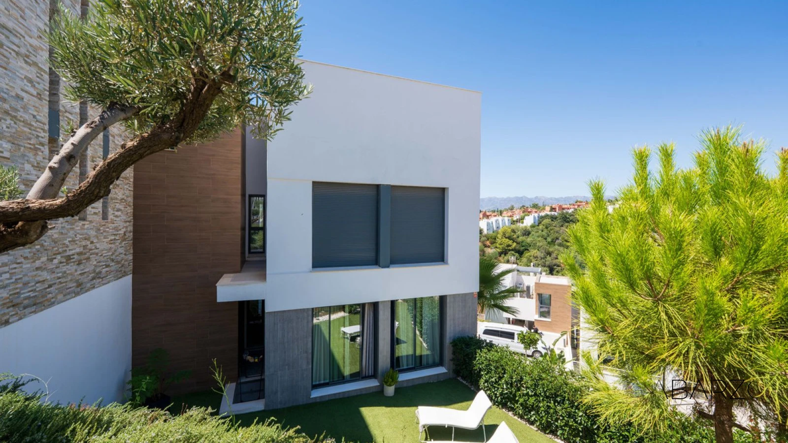 Duplex Apartment with Terraces and Resort Facilities in Cabopino, Marbella — interior, Marbella East, Marbella (23 of 47)