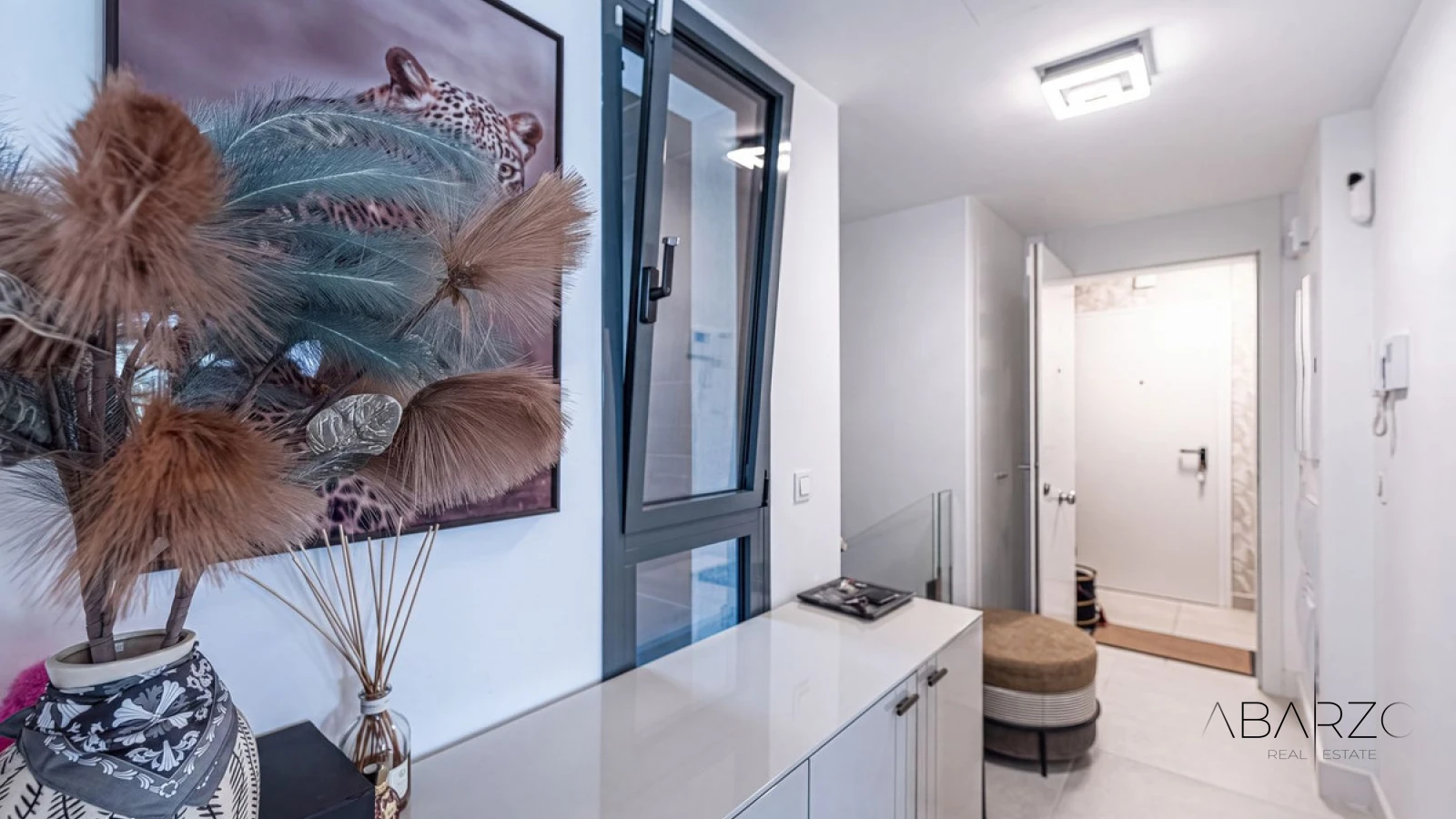 Duplex Apartment with Terraces and Resort Facilities in Cabopino, Marbella — interior, Marbella East, Marbella (28 of 47)