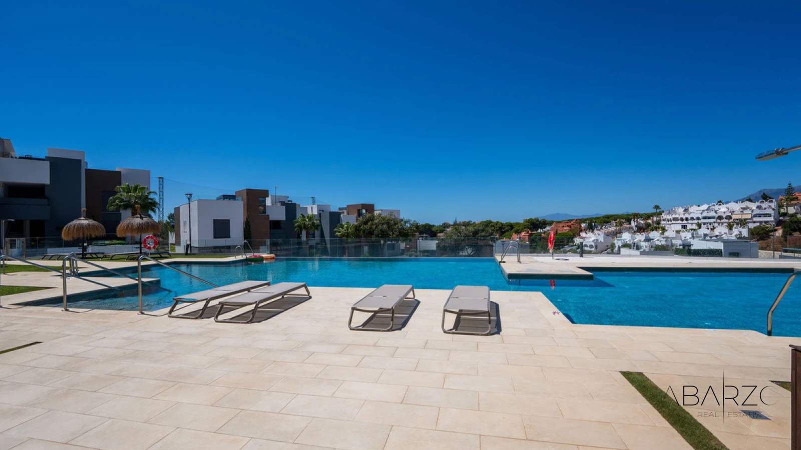 Duplex Apartment with Terraces and Resort Facilities in Cabopino, Marbella — interior, Marbella East, Marbella (36 of 47)