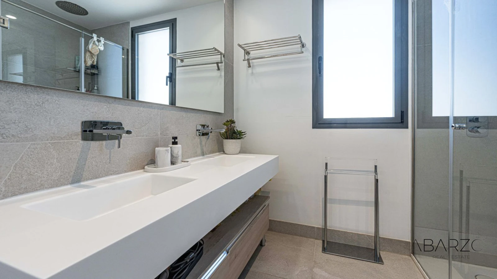 Duplex Apartment with Terraces and Resort Facilities in Cabopino, Marbella — interior, Marbella East, Marbella (19 of 47)