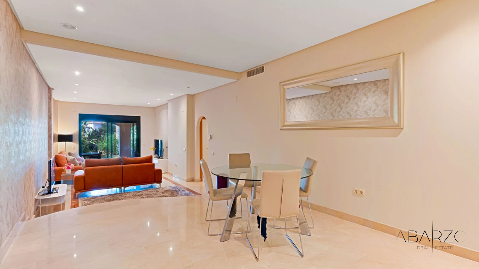 Las Mimosas de Puerto Banús: Spacious 2-Bedroom Garden Apartment near Beach — interior, Puerto Banús, Marbella (6 of 24)