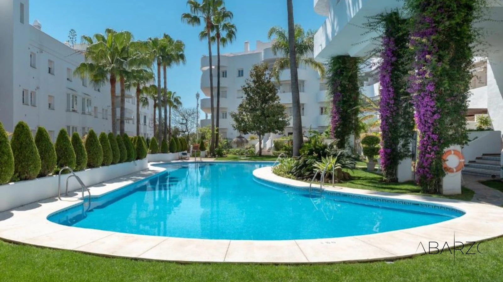 Spacious Ground Floor Apartment on Marbella's Golden Mile Near the Beach — interior, Golden Mile, Marbella (27 of 31)