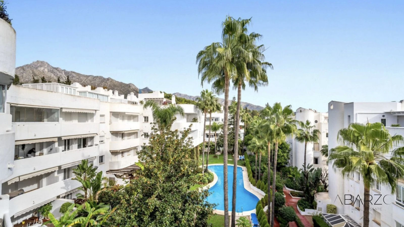 Spacious Ground Floor Apartment on Marbella's Golden Mile Near the Beach — interior, Golden Mile, Marbella (29 of 31)