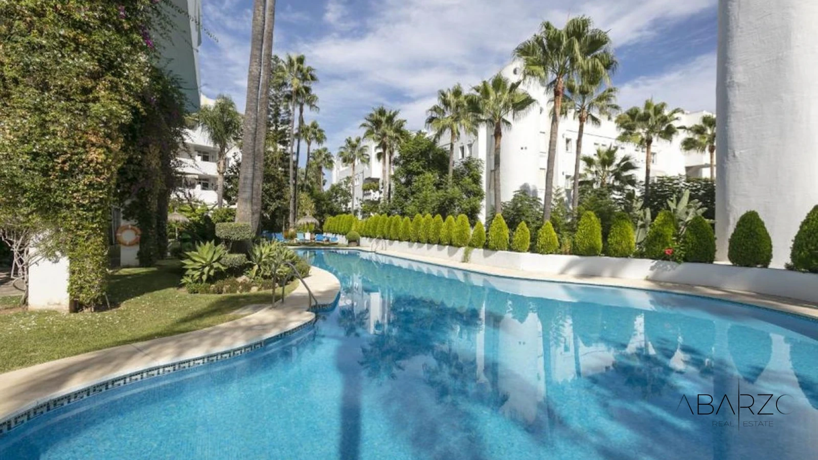 Spacious Ground Floor Apartment on Marbella's Golden Mile Near the Beach — interior, Golden Mile, Marbella (28 of 31)