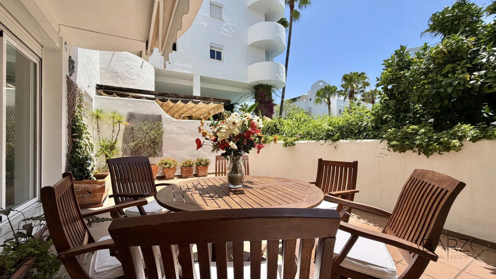 Spacious Ground Floor Apartment on Marbella's Golden Mile Near the Beach — interior, Golden Mile, Marbella (6 of 31)