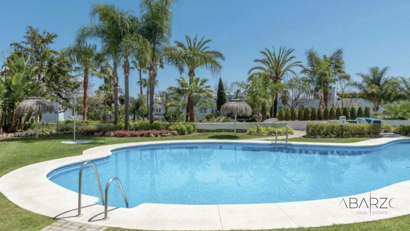 Spacious Ground Floor Apartment on Marbella's Golden Mile Near the Beach — interior, Golden Mile, Marbella (30 of 31)
