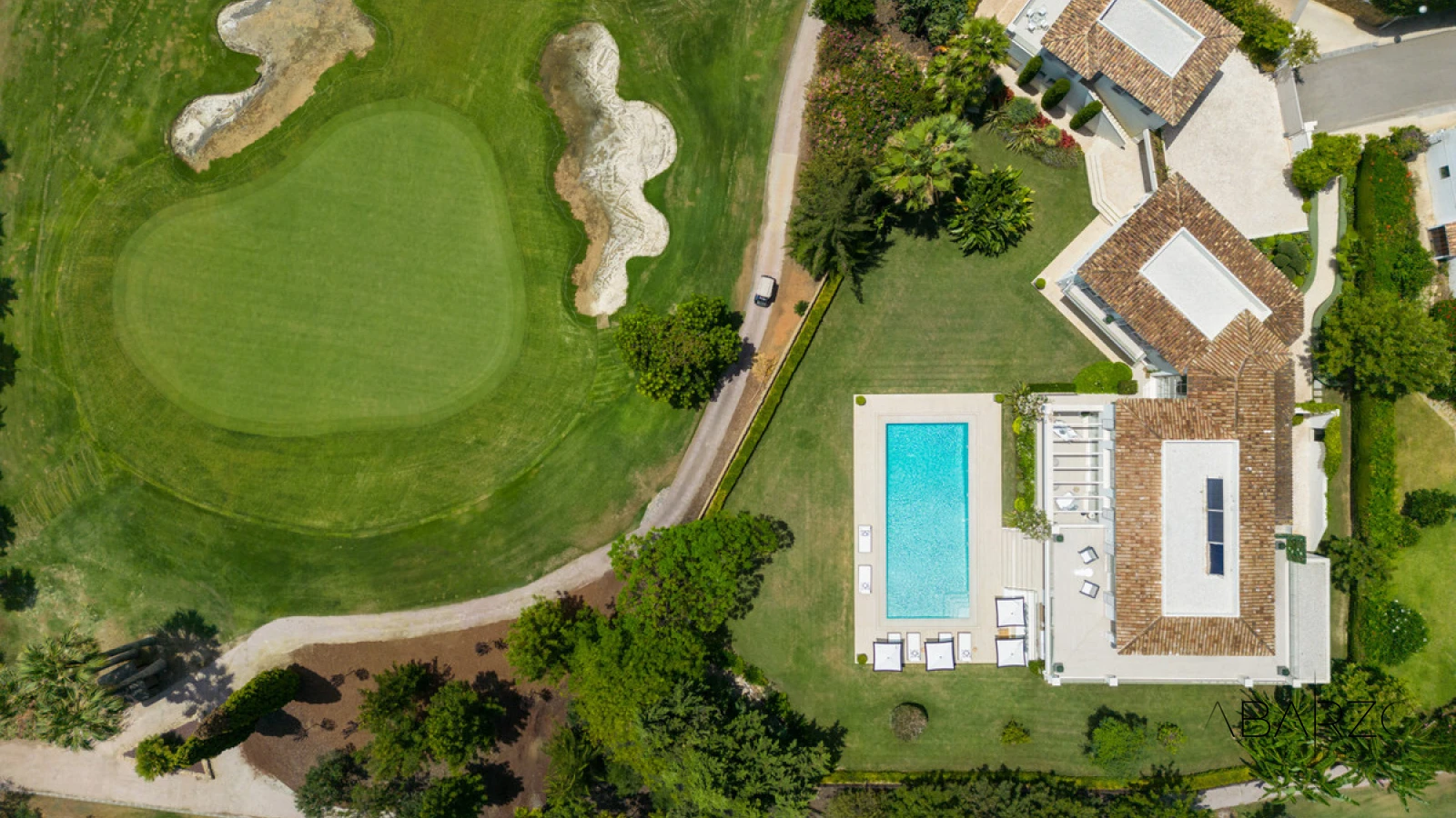 Luxurious villa in Marbella's Aloha Golf Valley with front-line golf views and guest house — interior, Nueva Andalucía, Marbella (49 of 49)