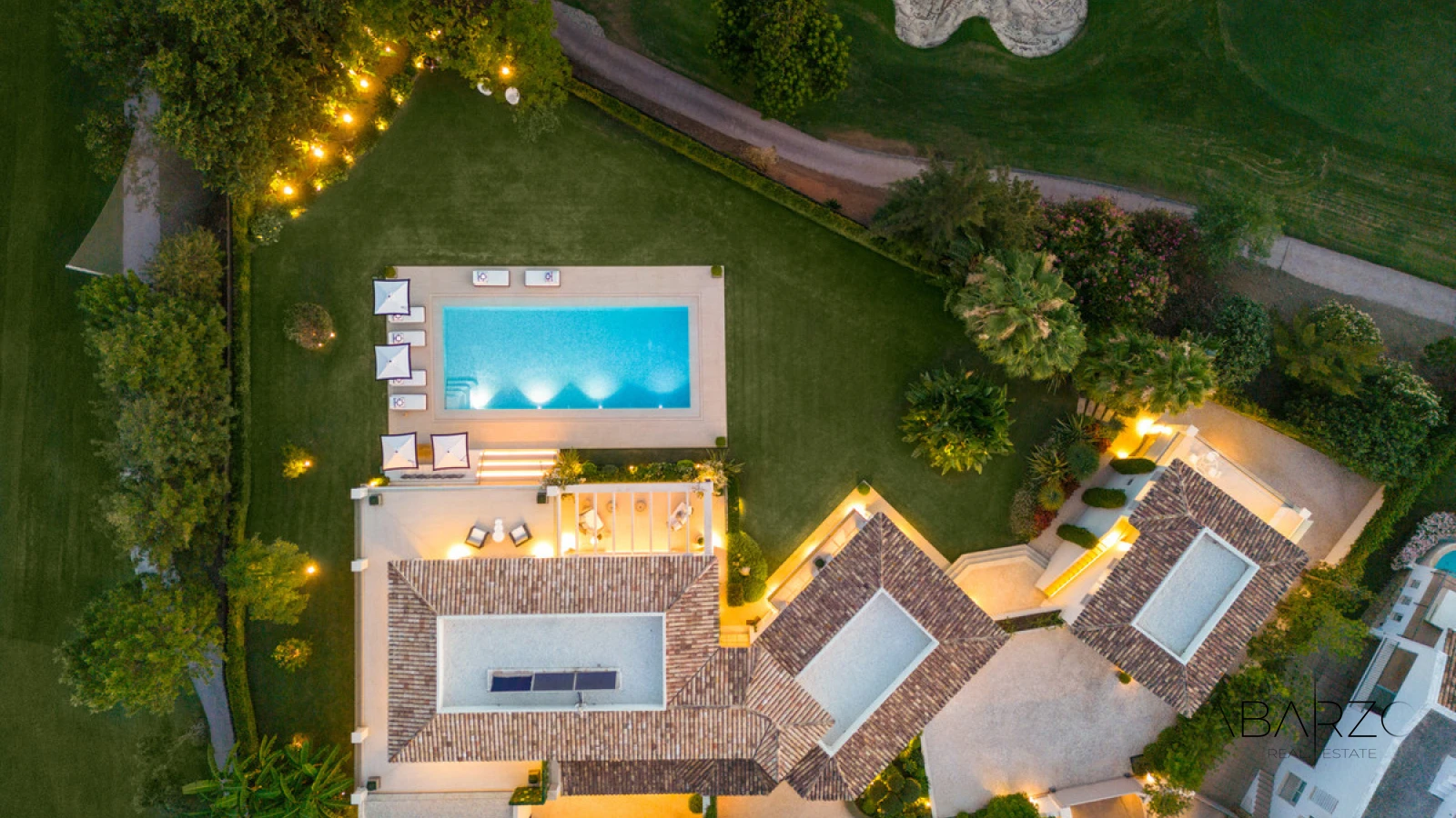 Luxurious villa in Marbella's Aloha Golf Valley with front-line golf views and guest house — interior, Nueva Andalucía, Marbella (43 of 49)