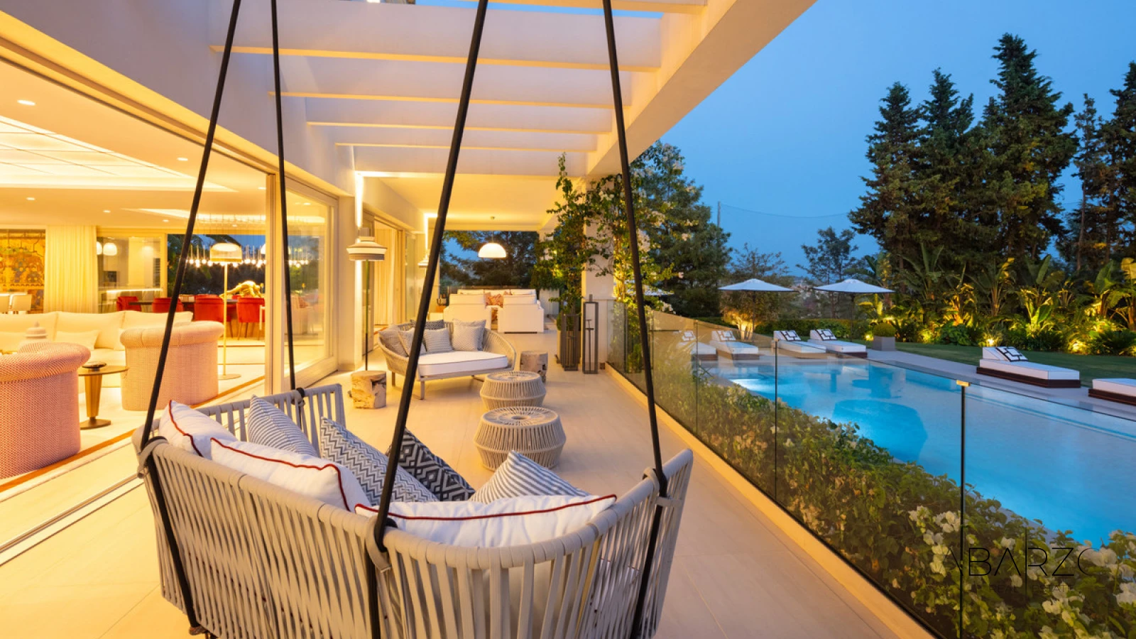 Luxurious villa in Marbella's Aloha Golf Valley with front-line golf views and guest house — interior, Nueva Andalucía, Marbella (38 of 49)