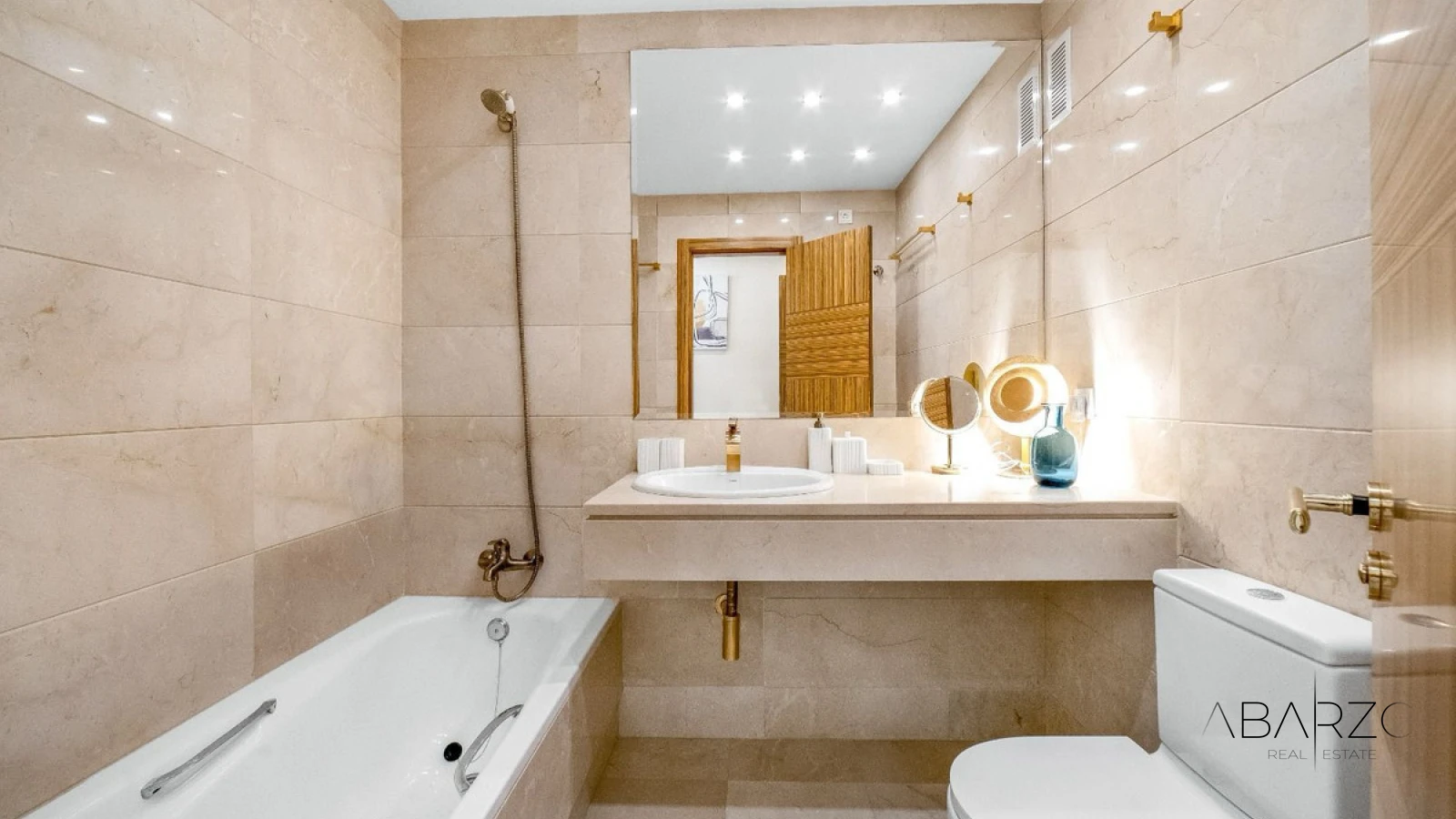 Spacious Two-Bedroom Apartment with Terrace in the Heart of Puerto Banús — interior, Puerto Banús, Marbella (22 of 23)