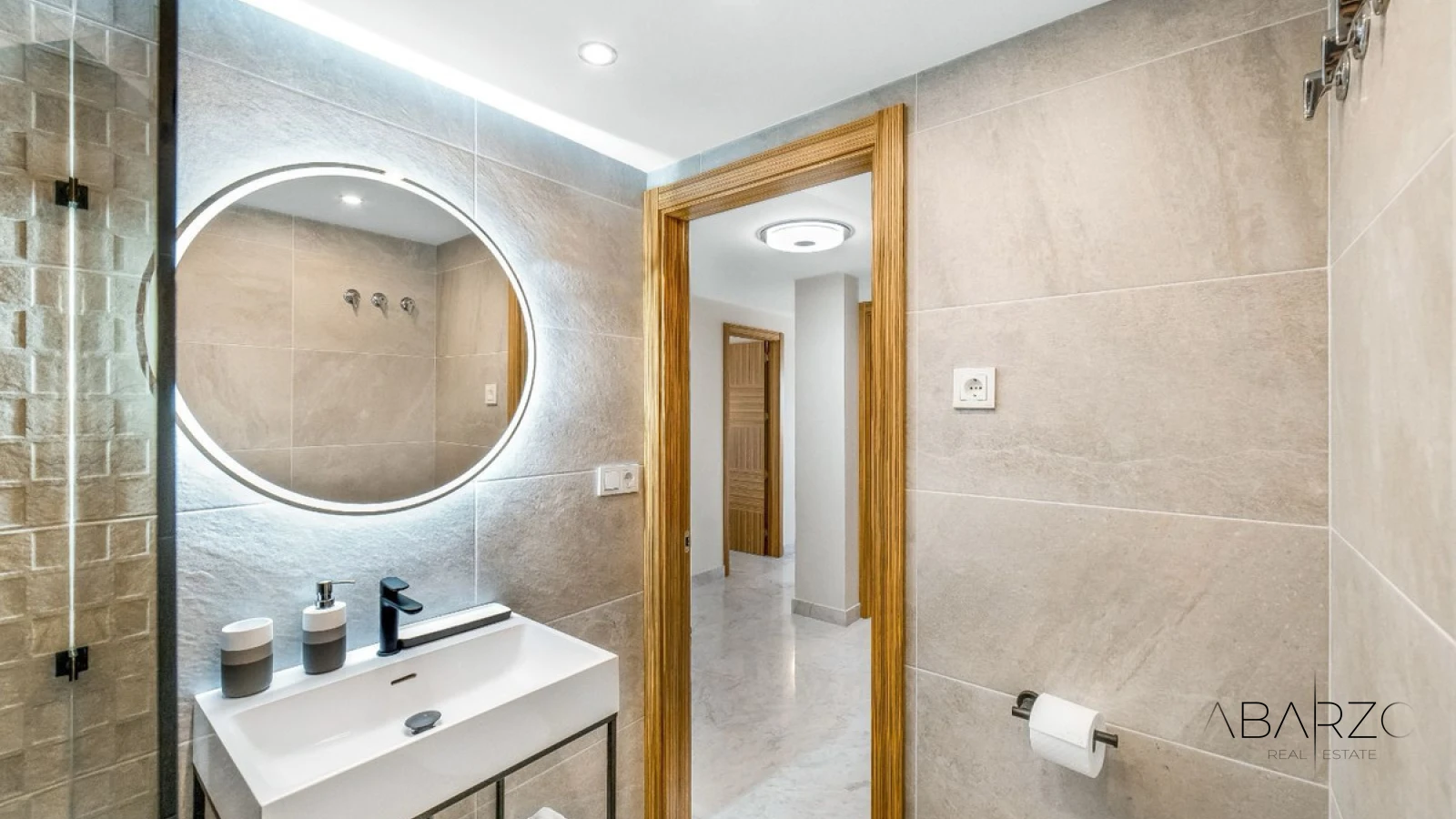 Spacious Two-Bedroom Apartment with Terrace in the Heart of Puerto Banús — interior, Puerto Banús, Marbella (17 of 23)