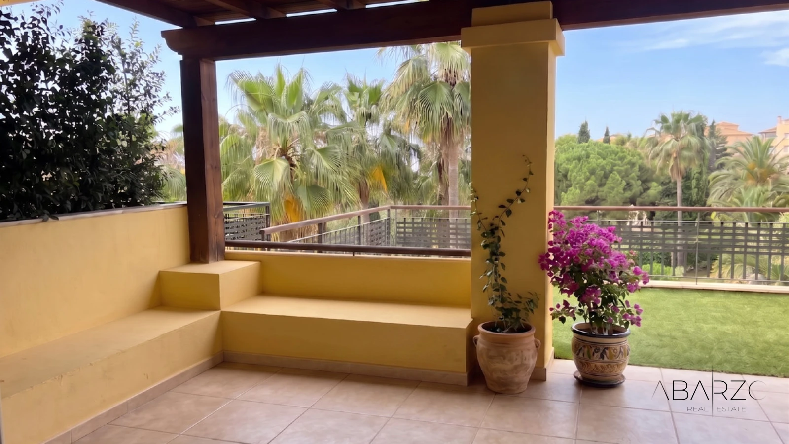 Ground-Floor Apartment in Condado de Sierra Blanca with Sea Views — interior, Golden Mile, Marbella (2 of 14)