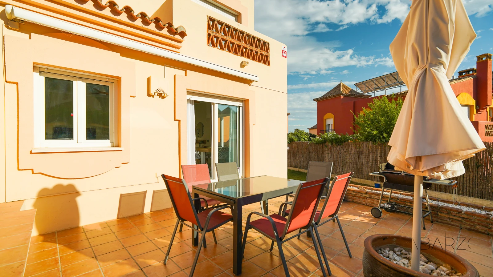 Semi-detached house in Río Real, Marbella with private pool and landscaped garden — interior, Marbella East, Marbella (5 of 67)