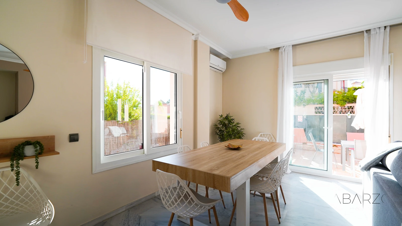 Semi-detached house in Río Real, Marbella with private pool and landscaped garden — interior, Marbella East, Marbella (14 of 67)