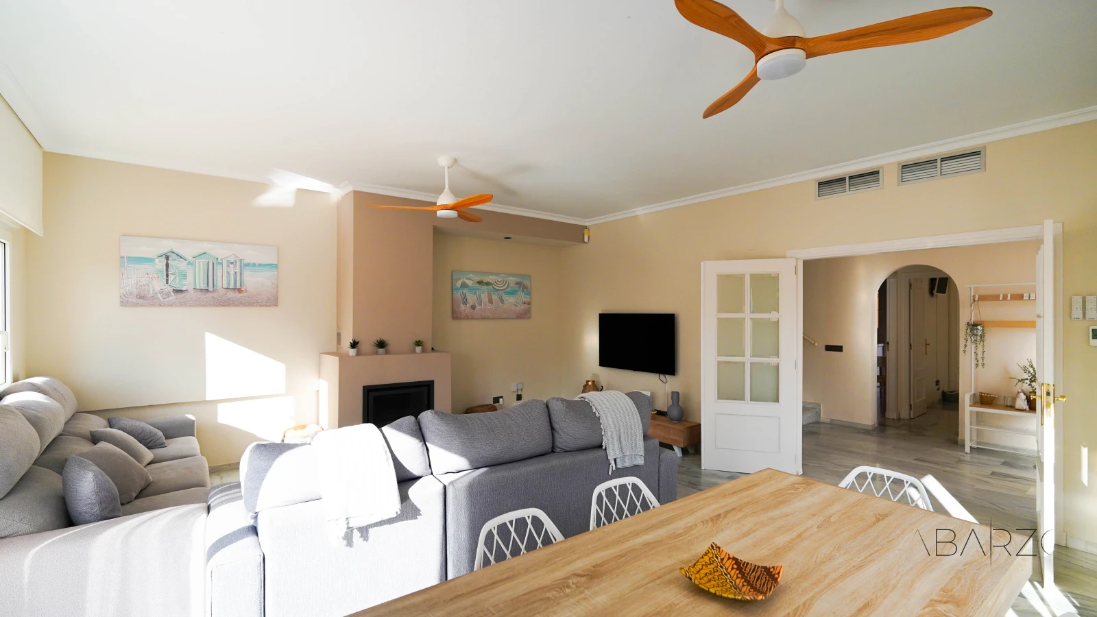 Semi-detached house in Río Real, Marbella with private pool and landscaped garden — interior, Marbella East, Marbella (16 of 67)