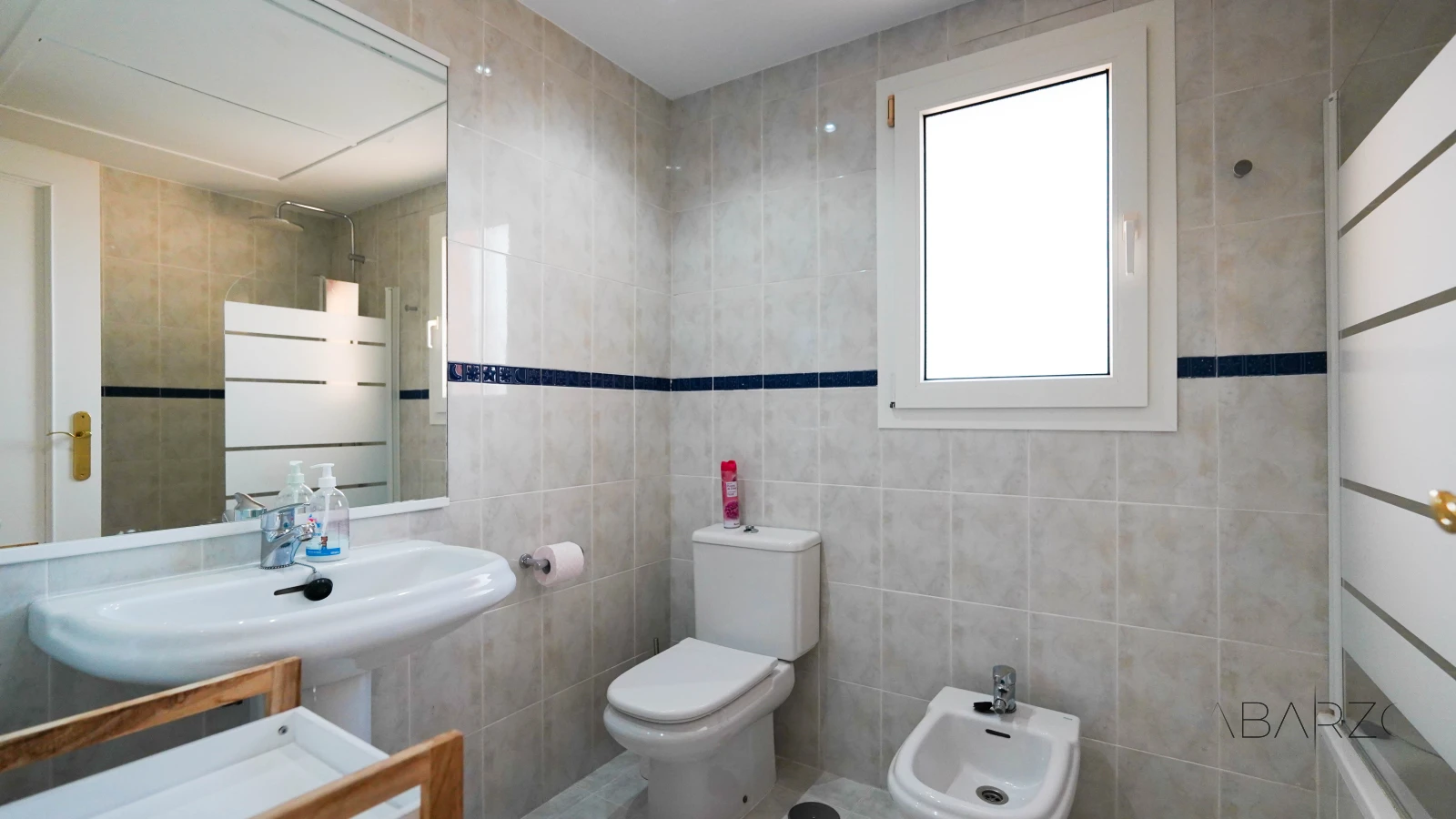 Semi-detached house in Río Real, Marbella with private pool and landscaped garden — interior, Marbella East, Marbella (49 of 67)