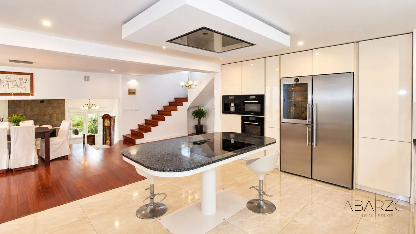 Villa reformada de tres dormitorios en Ricmar, El Rosario, Marbella — andando a la playa — interior, Marbella East, Marbella (11 of 32)