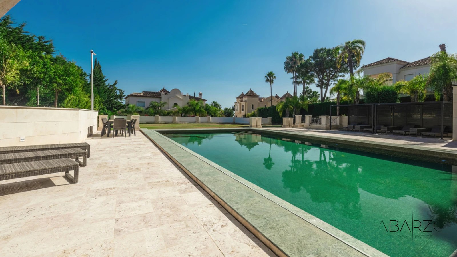 Exclusive Villa in Sierra Blanca Marbella with Sea Views and Heated Pool — interior, Golden Mile, Marbella (2 of 36)