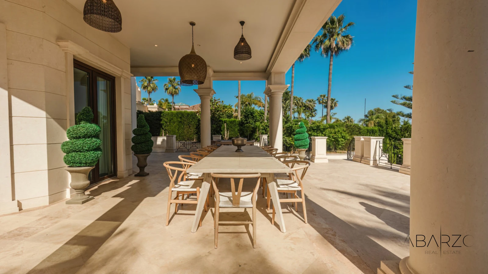 Exclusive Villa in Sierra Blanca Marbella with Sea Views and Heated Pool — interior, Golden Mile, Marbella (34 of 36)