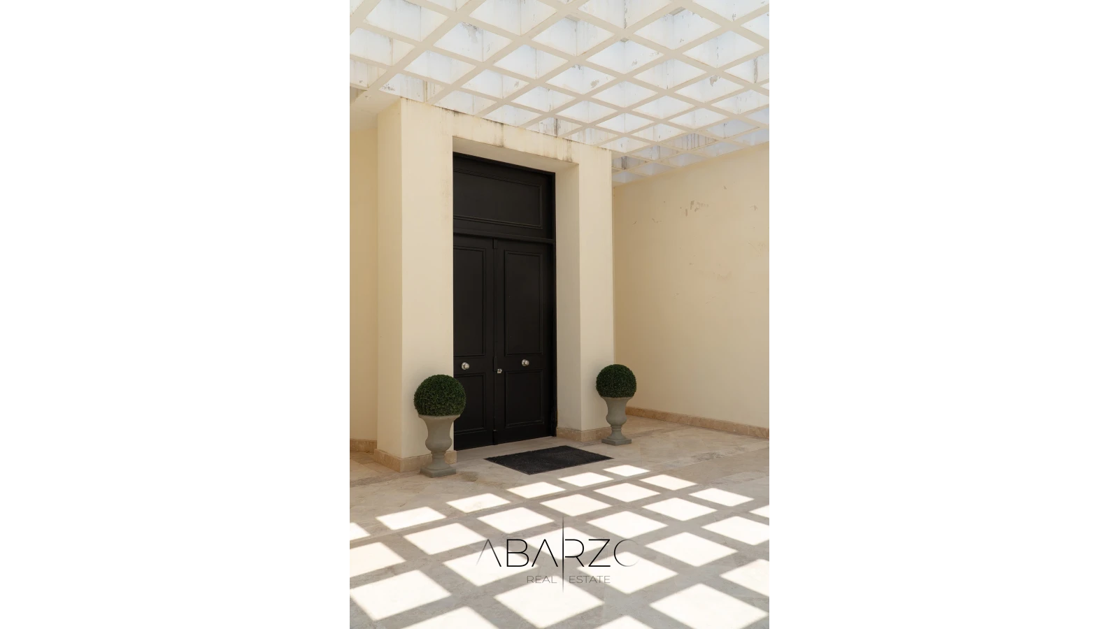 Exclusive Villa in Sierra Blanca Marbella with Sea Views and Heated Pool — interior, Golden Mile, Marbella (4 of 36)