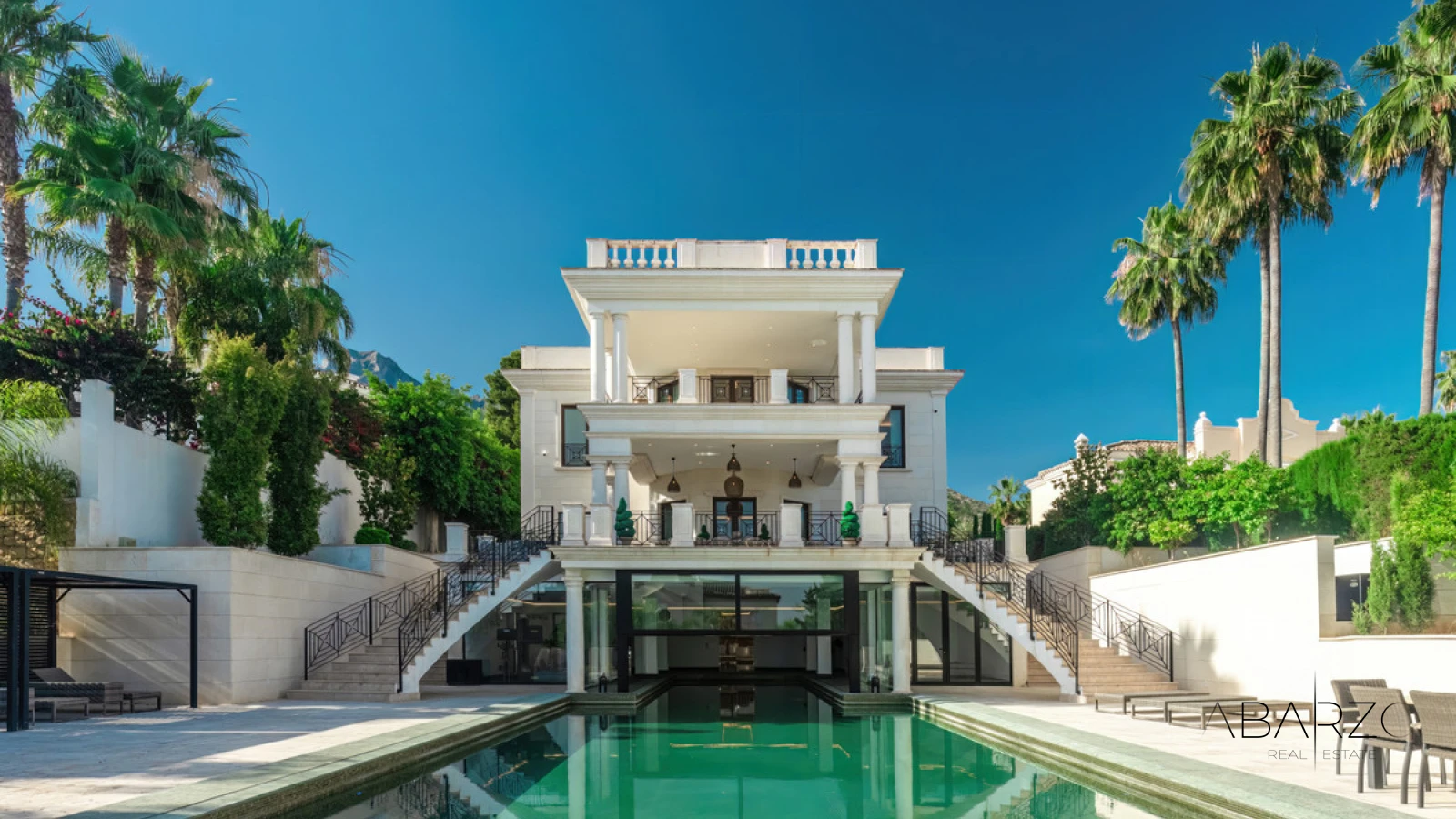 Exclusive Villa in Sierra Blanca Marbella with Sea Views and Heated Pool — interior, Golden Mile, Marbella (5 of 36)