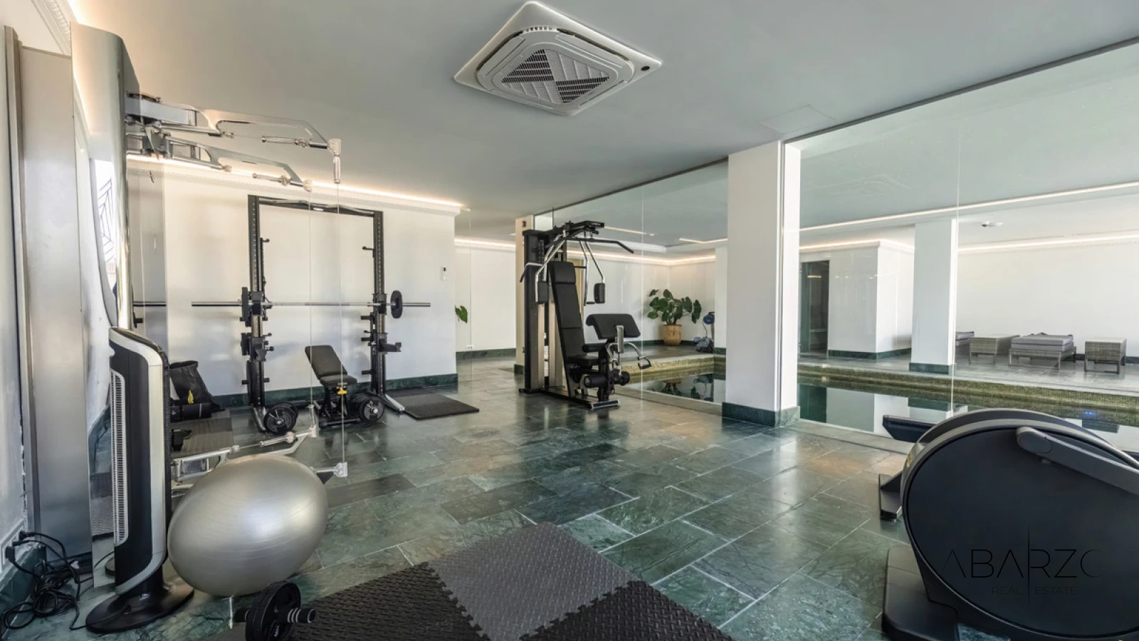 Exclusive Villa in Sierra Blanca Marbella with Sea Views and Heated Pool — interior, Golden Mile, Marbella (20 of 36)