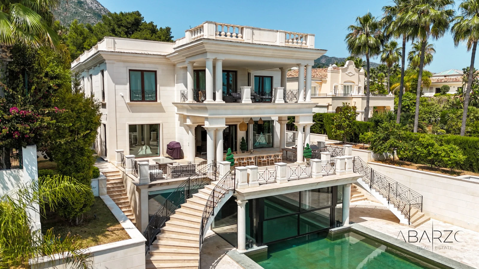 Exclusive Villa in Sierra Blanca Marbella with Sea Views and Heated Pool — interior, Golden Mile, Marbella (7 of 36)