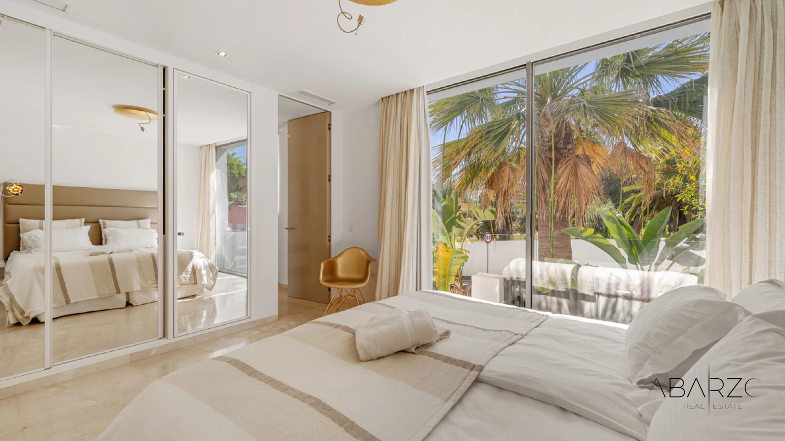 Villa in La Cerquilla, Nueva Andalucía with Panoramic Views and Private Tennis Court — interior, Nueva Andalucía, Marbella (34 of 48)