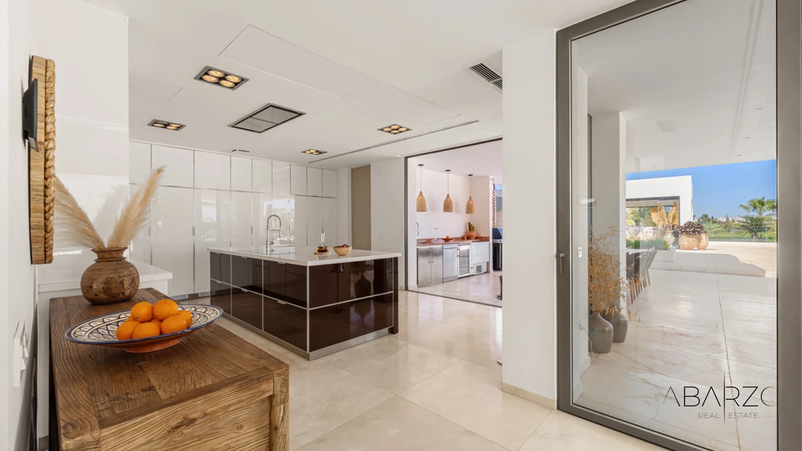 Villa in La Cerquilla, Nueva Andalucía with Panoramic Views and Private Tennis Court — interior, Nueva Andalucía, Marbella (35 of 48)
