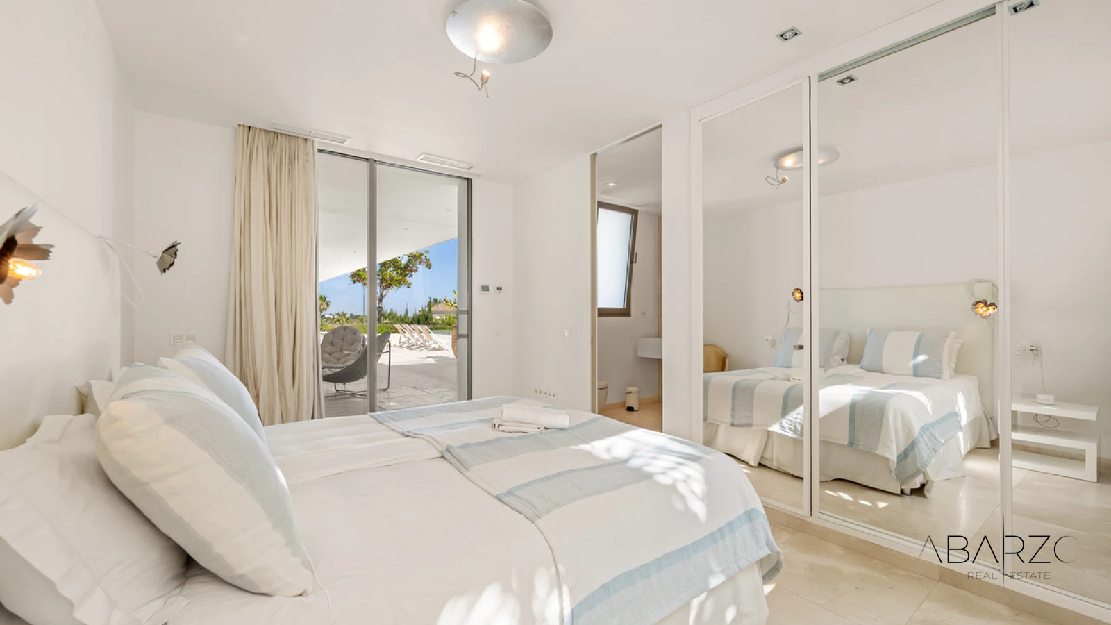 Villa in La Cerquilla, Nueva Andalucía with Panoramic Views and Private Tennis Court — interior, Nueva Andalucía, Marbella (20 of 48)
