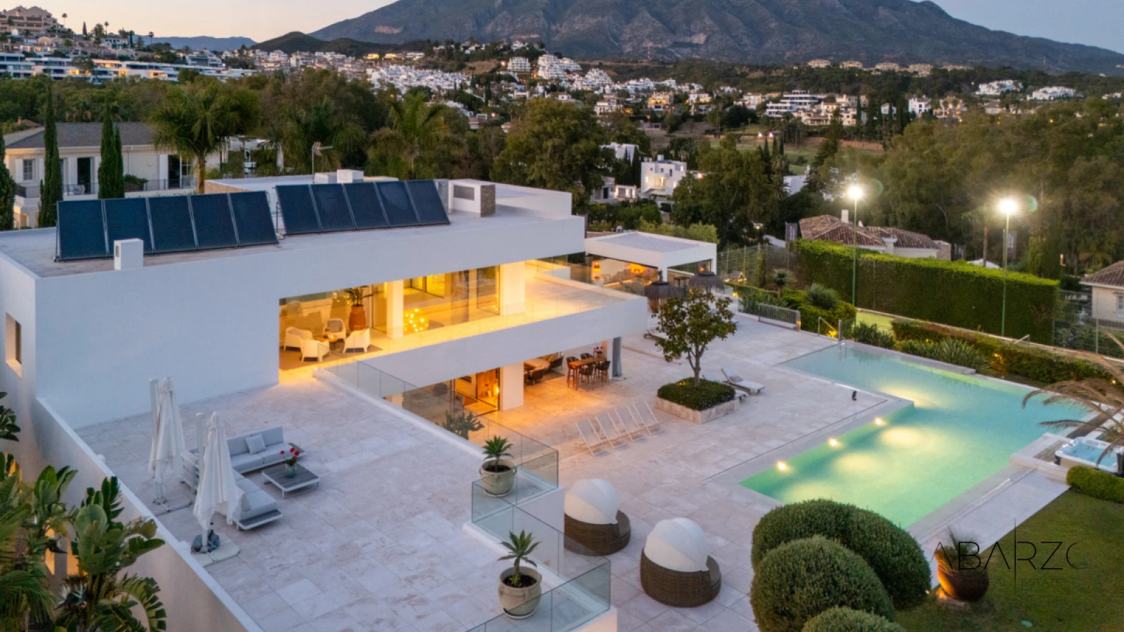 Villa in La Cerquilla, Nueva Andalucía with Panoramic Views and Private Tennis Court — interior, Nueva Andalucía, Marbella (4 of 48)